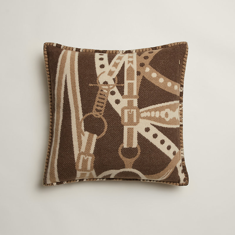 grand-tralala-pillow--103433M